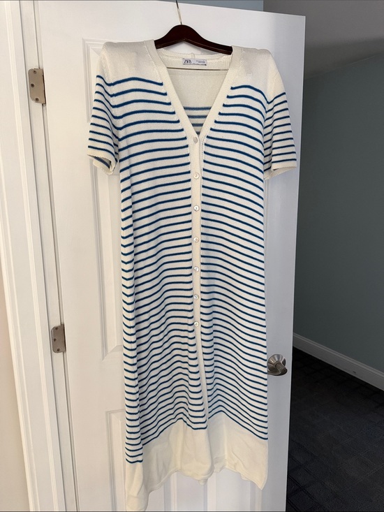 Zara Dresses & Skirts - Zara Cream & Blue Striped Button-Front Maxi sweater cotton Dress